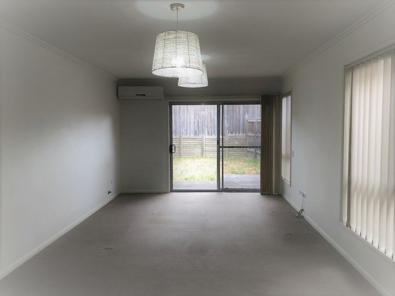 37 Reeves Crescent, Bonnyrigg NSW 2177