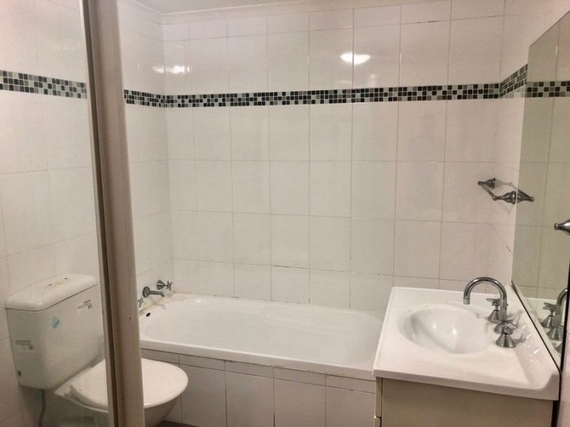 8/220 Henderson Road, Erskineville NSW 2043