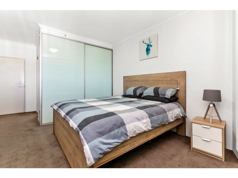 1303/221-229 Sydney Park Road, Erskineville NSW 2043