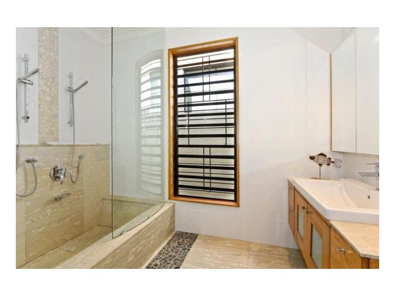 62 May Street, St Peters NSW 2044