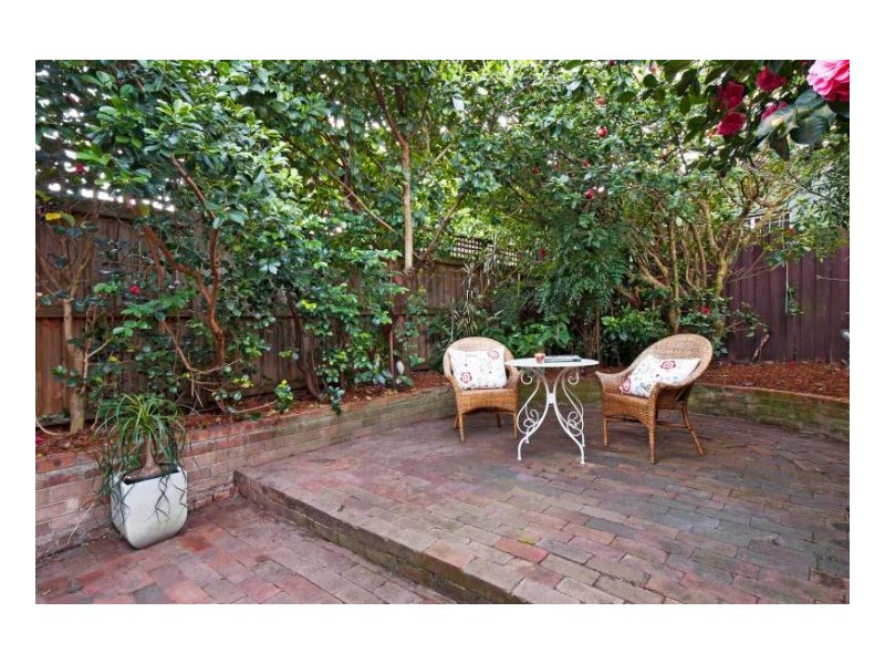 6 Lynch Ave, Enmore NSW 2042