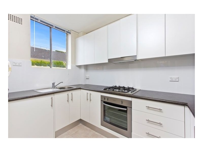 10/3  Clifford Street, Mosman NSW 2088