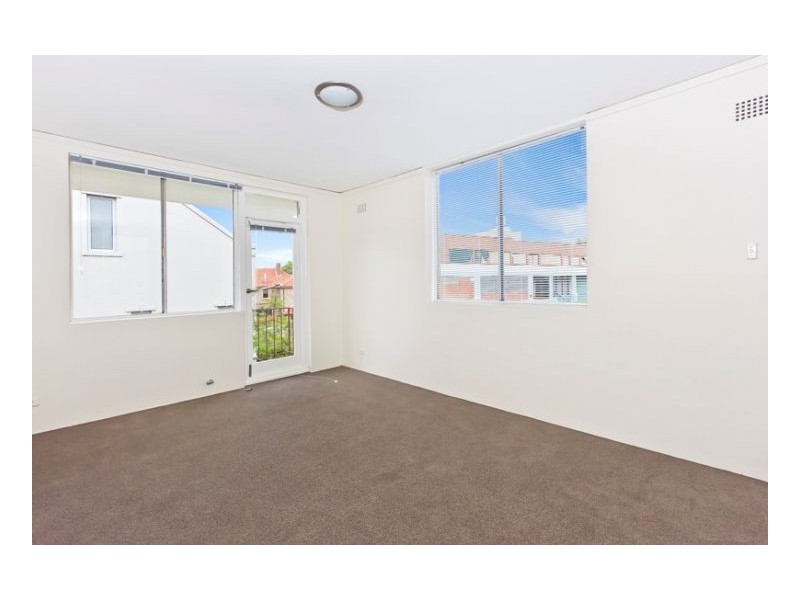 10/3  Clifford Street, Mosman NSW 2088