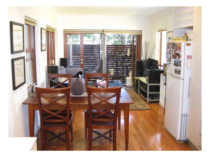 2/62 Erskineville Road, Erskineville NSW 2043