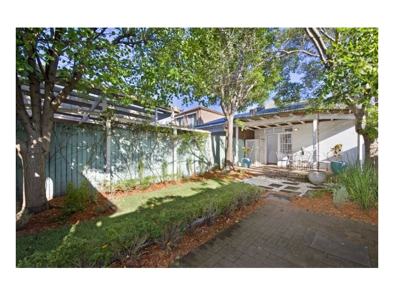 122 Salisbury Road, Camperdown NSW 2050