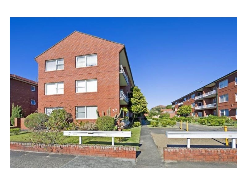 2/39 Banks Street, Monterey NSW 2217