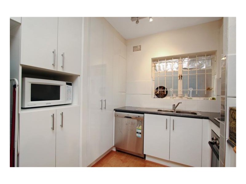 32/30 Ewart Street, Marrickville NSW 2204