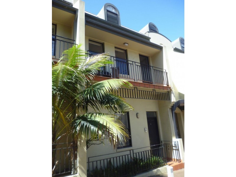 4/2-18 Newman Street, Newtown NSW 2042