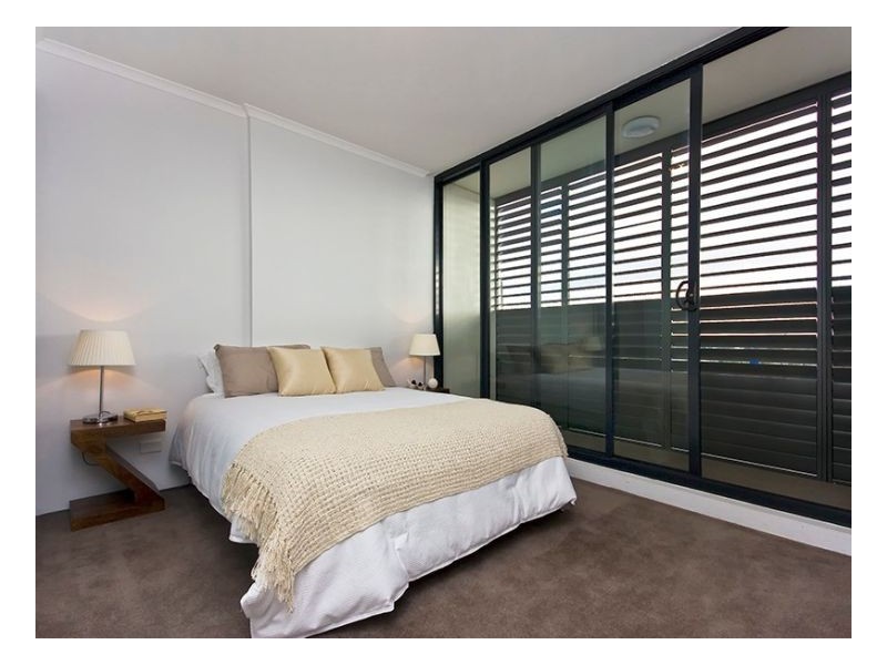 802/221-229 Sydney Park Road, Erskineville NSW 2043