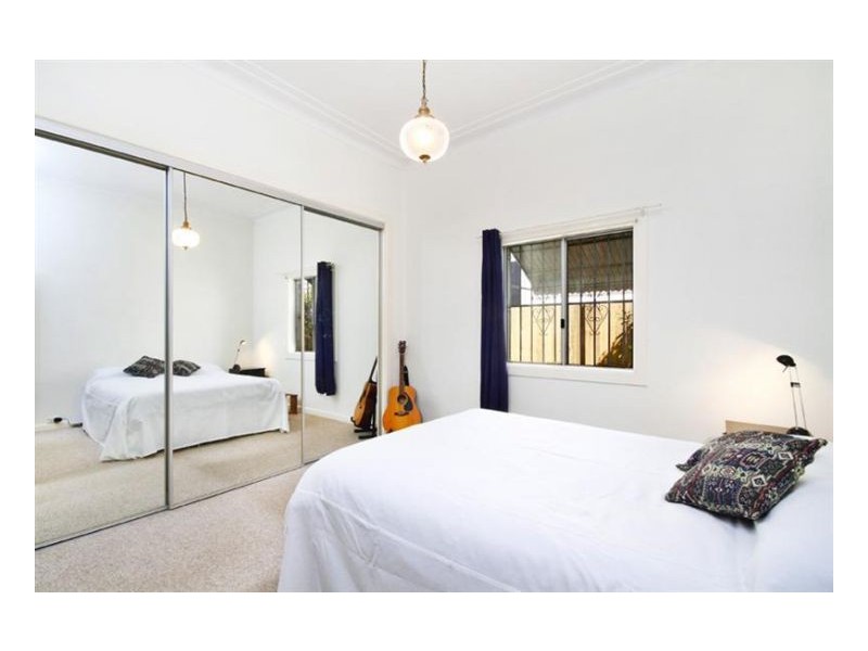 27 Hart Street, Tempe NSW 2044
