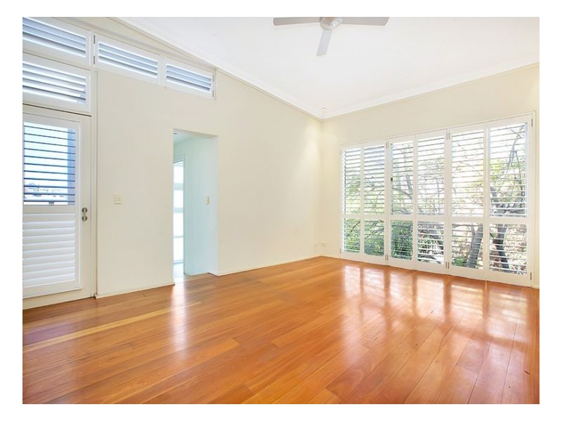 121 Wilson Street, Newtown NSW 2042