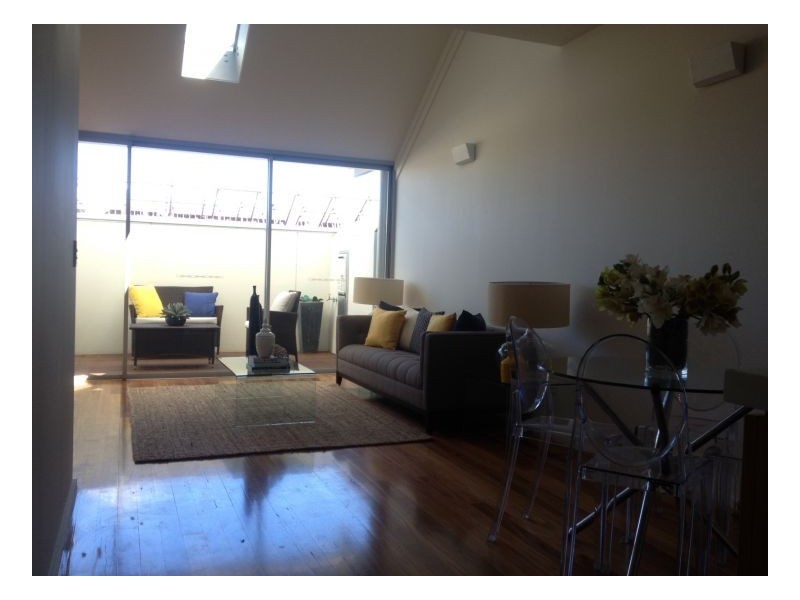 3/21-23. Erskineville Road, Erskineville NSW 2043