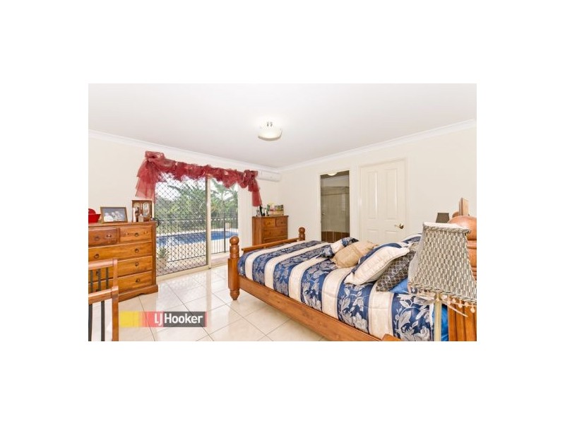 4 Brownlow Court, Cashmere QLD 4500