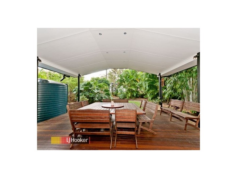 6 Lindfield Drive, Petrie QLD 4502