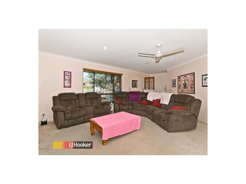 13 Montclare Crt, Cashmere QLD 4500
