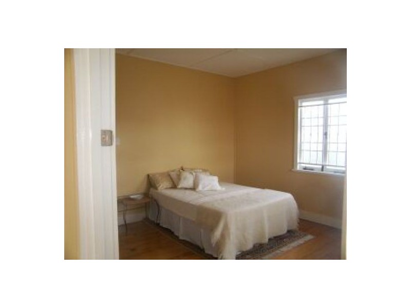 115 White St, Wavell Heights QLD 4012