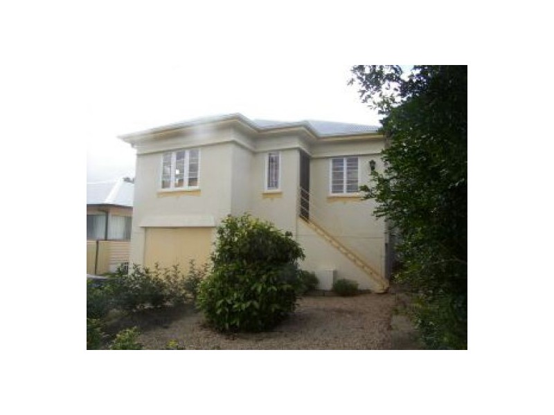 115 White St, Wavell Heights QLD 4012