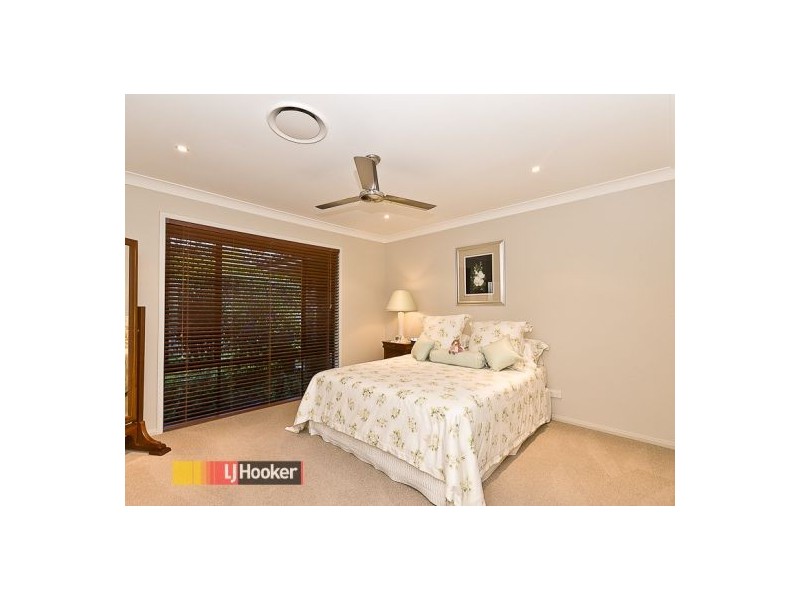 13 Whipbird Crt, Cashmere QLD 4500