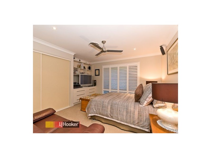 13 Whipbird Crt, Cashmere QLD 4500