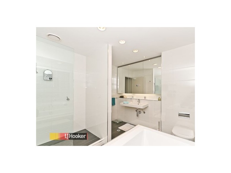 13 Whipbird Crt, Cashmere QLD 4500