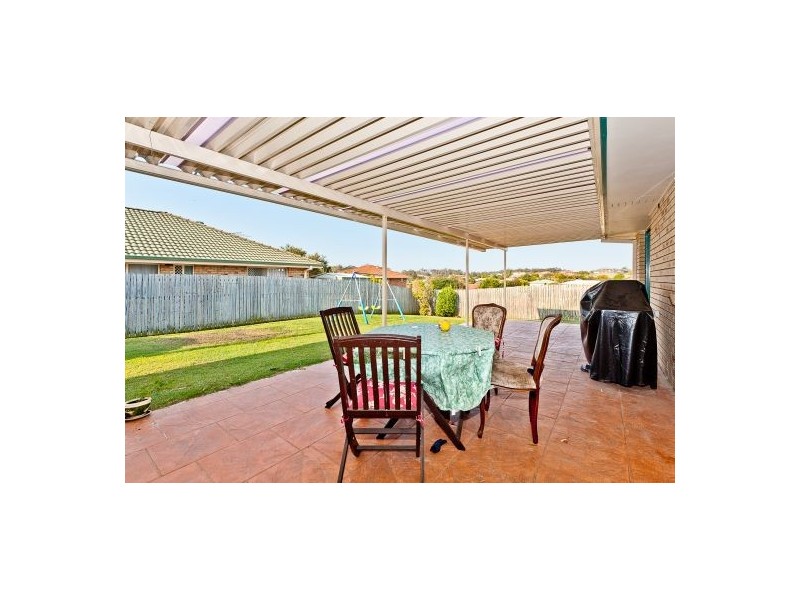 9 Boondooma Cct, Albany Creek QLD 4035