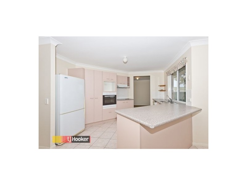 34 Kurrajong Dve, Warner QLD 4500