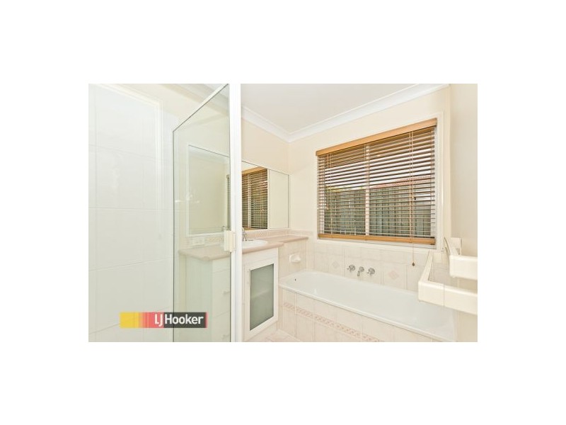 34 Kurrajong Dve, Warner QLD 4500