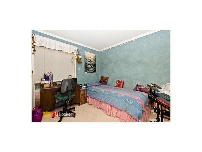 3 Fulmar, Warner QLD 4500