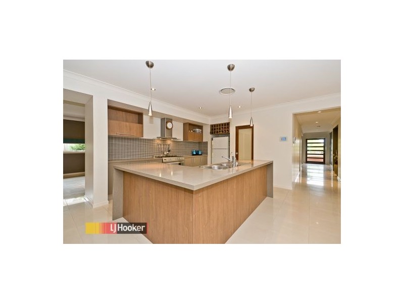 4 Kipfler Lane, Warner QLD 4500