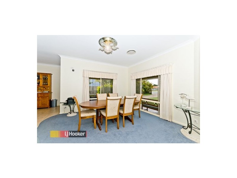 15 Sonoma Crt, Cashmere QLD 4500