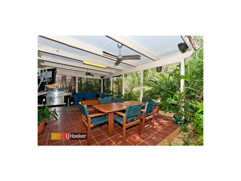 15 Sonoma Crt, Cashmere QLD 4500