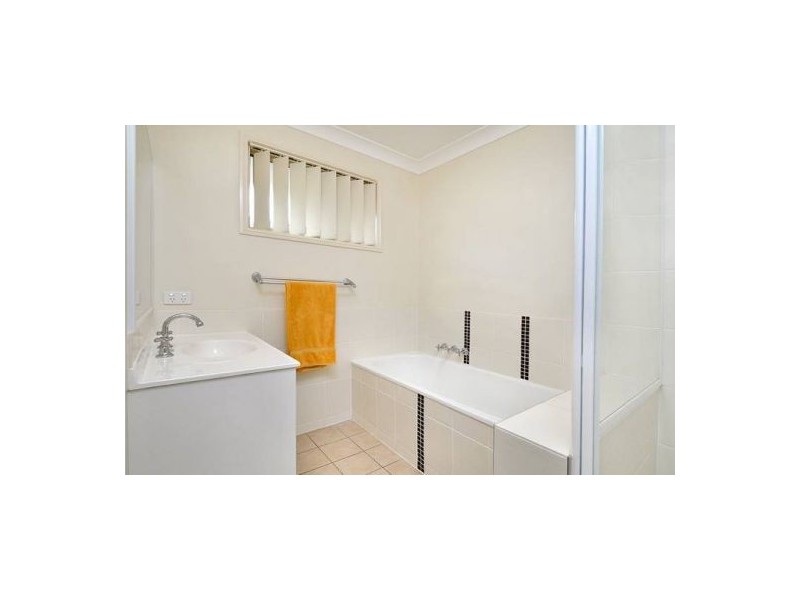 8 Halifax Crt, Bray Park QLD 4500