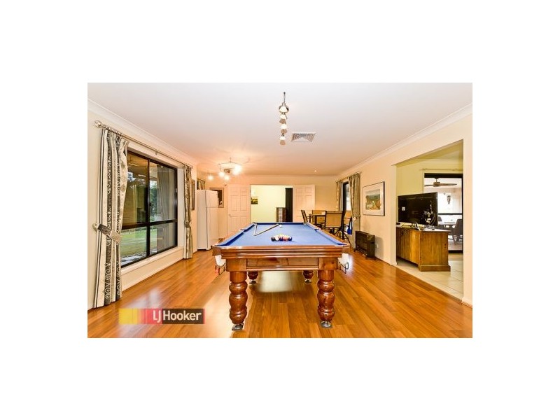 24 Lamaur St, Warner QLD 4500