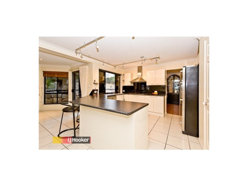 24 Lamaur St, Warner QLD 4500