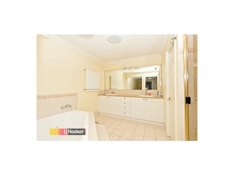 24 Lamaur St, Warner QLD 4500