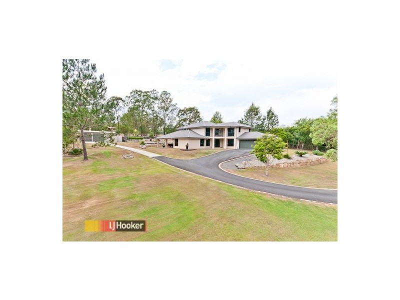 24 Lamaur St, Warner QLD 4500