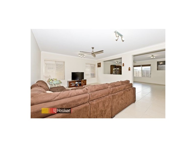 7 Homeland Crescent, Warner QLD 4500