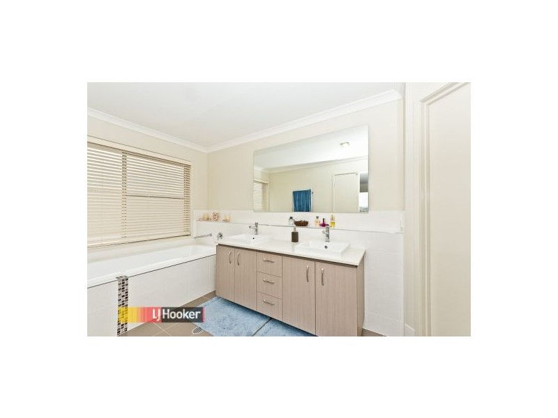 7 Homeland Crescent, Warner QLD 4500