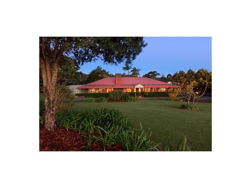 6 Mayflower st, Warner QLD 4500