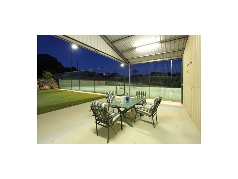 6 Mayflower st, Warner QLD 4500