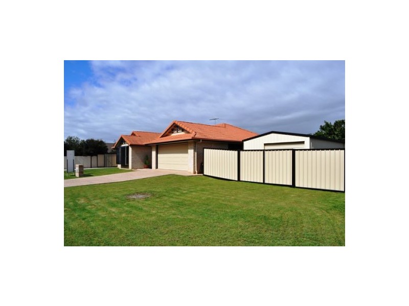 27  Franzin Drive, Cashmere QLD 4500