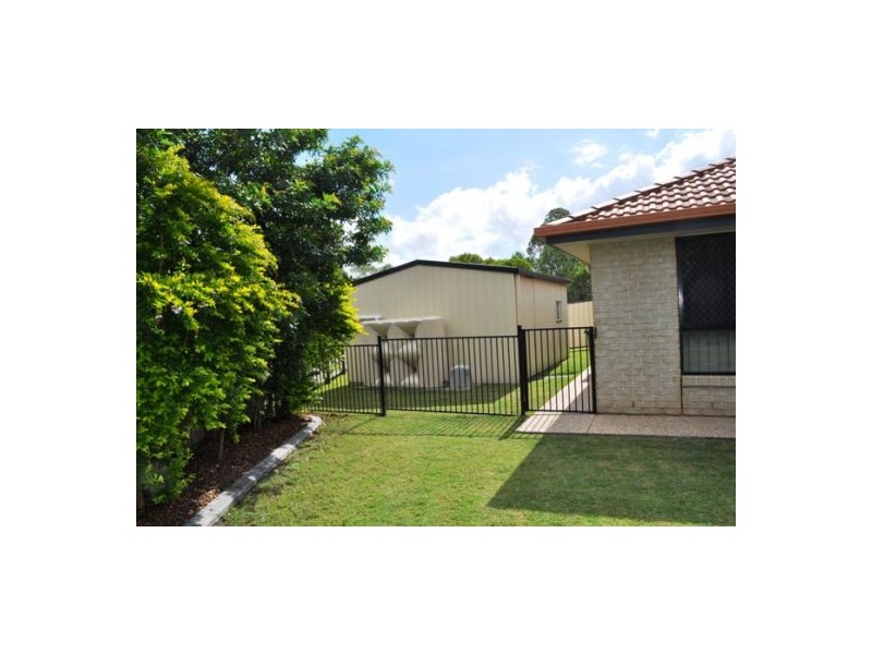 27  Franzin Drive, Cashmere QLD 4500