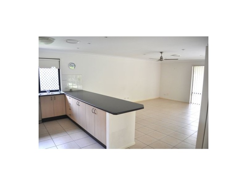 27  Franzin Drive, Cashmere QLD 4500