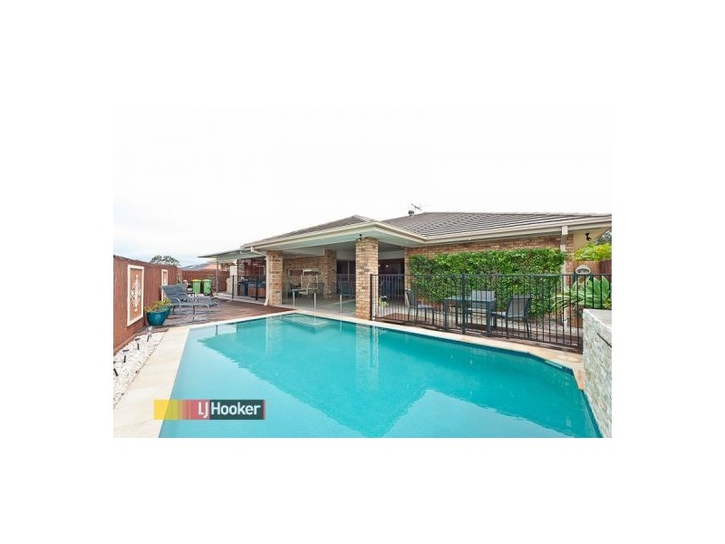 12 Curlew ST, Warner QLD 4500