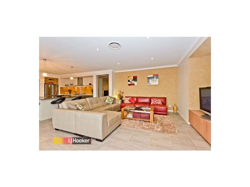 12 Curlew ST, Warner QLD 4500