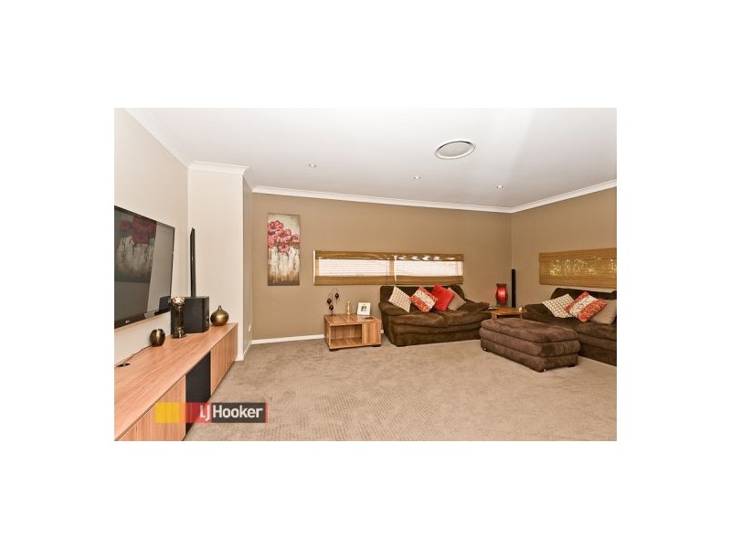 12 Curlew ST, Warner QLD 4500