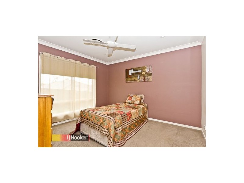 12 Curlew ST, Warner QLD 4500