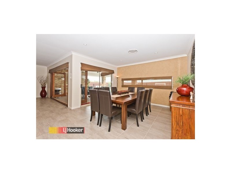 12 Curlew ST, Warner QLD 4500