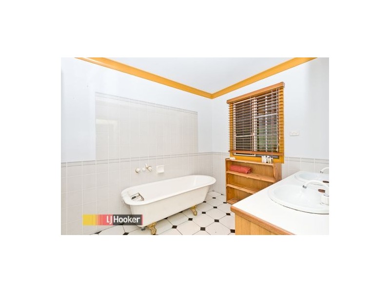 57 Tallowood, Cashmere QLD 4500