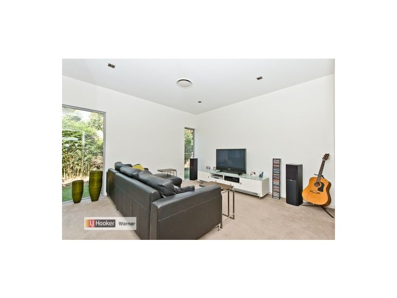 8 Kipfler Lane, Warner QLD 4500